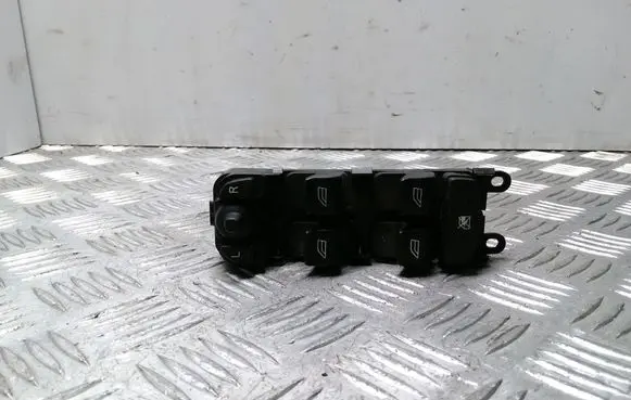 Volvo S80 Electric window control switch 30773382