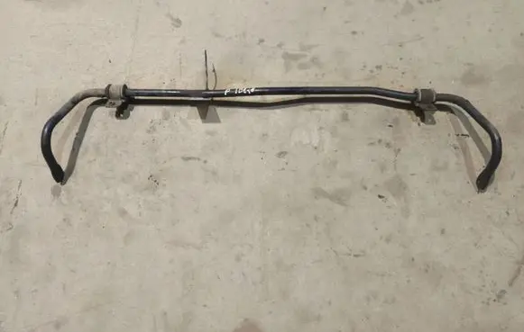 Volkswagen Polo IV 9N3 Front anti-roll bar/sway bar