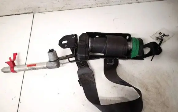 Volvo S60 Front seatbelt 8626240