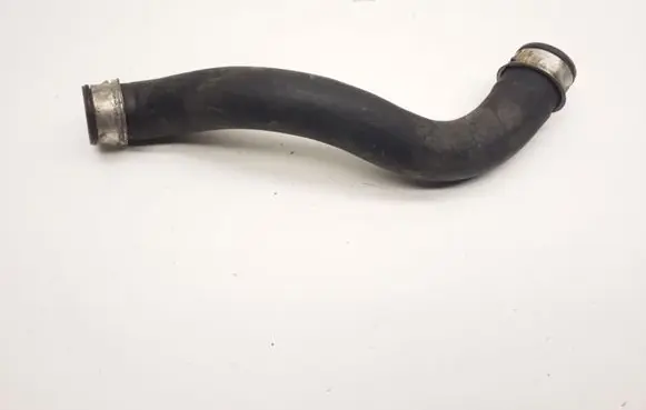 Mercedes-Benz C W204 Engine coolant pipe/hose A2045011582