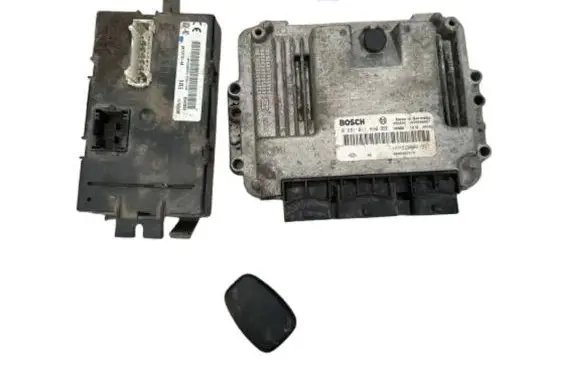 Renault Trafic II (X83) Engine control unit/module 0281011890 8200402578