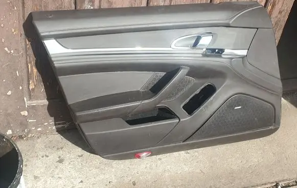 Porsche Panamera (970) Front door card panel trim