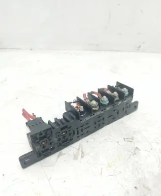 Volkswagen Golf IV Relay mounting block 8L0941822 896081000