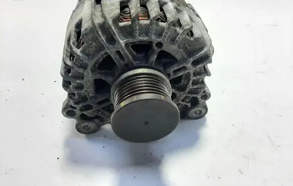 Skoda Superb B8 (3V) Generator/alternator 03L903023L