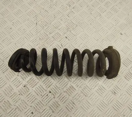 Mercedes-Benz C W205 Rear coil spring