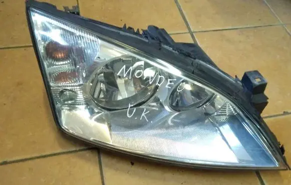 Ford Mondeo Mk III Headlight/headlamp 0301174602