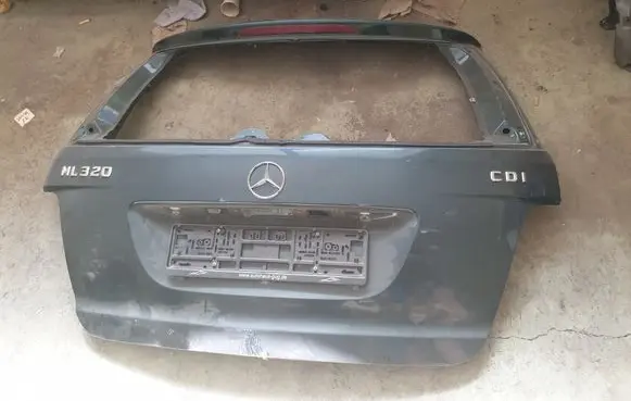 Mercedes-Benz ML W164 Tailgate/trunk/boot lid A1647401505