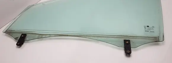 KIA Sorento Front door window glass four-door