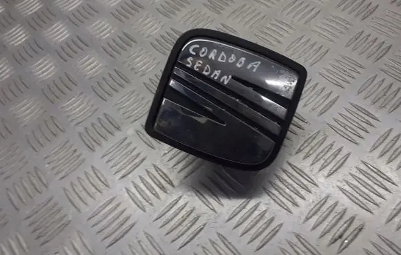 Seat Cordoba (6L) Tailgate opening switch 6L6827573D