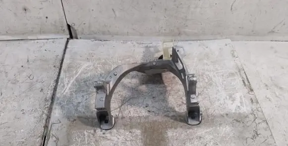 BMW 5 F10 F11 Steering rack mounting bracket 6140831