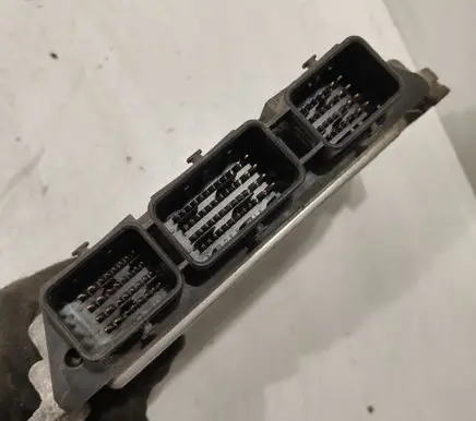 Renault Espace - Grand espace IV Engine control unit/module ECU 0281011724 8200311550