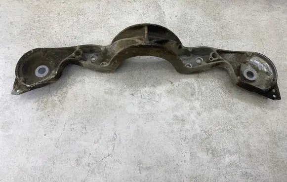 BMW 3 E46 Rear differential/diff mount bracket 1094421A