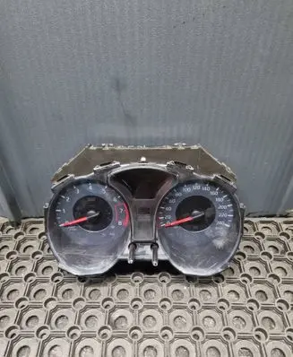 Nissan Juke I F15 Speedometer (instrument cluster)