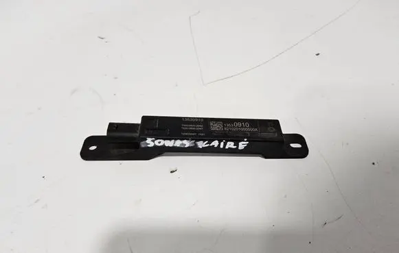 Chevrolet Corvette C8 Keyless system antenna 13530910 13545328