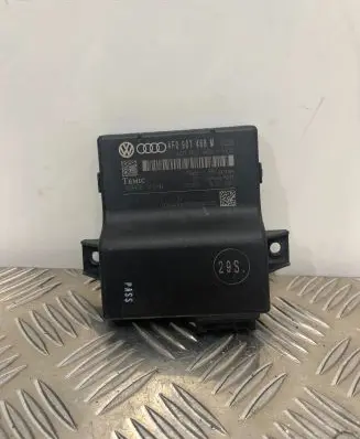 Audi A6 S6 C6 4F Gateway control module 4F0907468M 4F0907468F 04476TF7