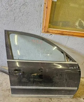 Volkswagen PASSAT B5.5 Front door 3B4831052BE