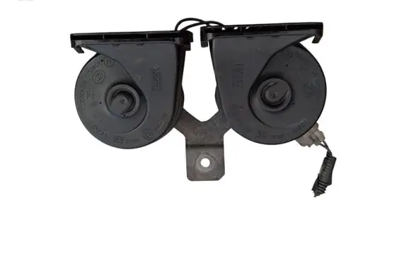 Land Rover Evoque I Horn signal BJ3213A803AC 28092015 1445J28
