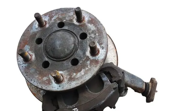 Nissan Cab Star Front wheel hub 