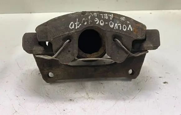 Volvo XC70 Front brake caliper 9209725