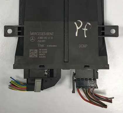 Mercedes-Benz Sprinter W906 Door control unit/module A9604461419