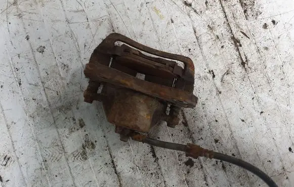 Hyundai Sonata Front brake caliper NOCODE
