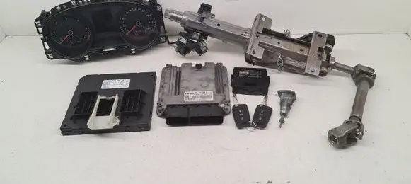 Volkswagen Golf VII Engine ECU kit and lock set 04L907309A