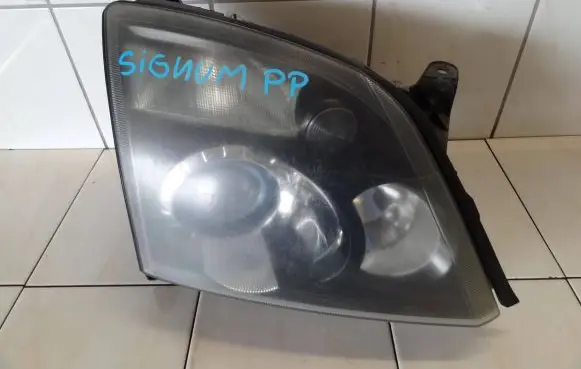 Opel Signum Spotlight 
