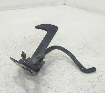 Skoda Octavia Mk2 (1Z) Engine bonnet/hood lock/latch loop/hook 1Z0823480
