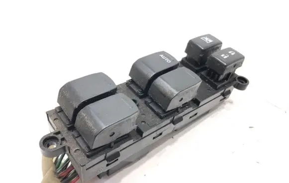 Suzuki Swift II Electric window control switch