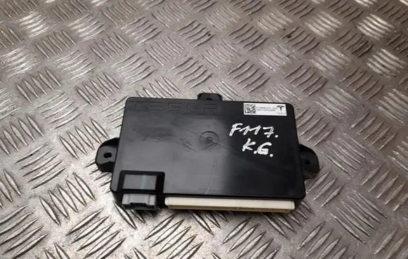 Tesla Model X Door control unit/module 104549000G
