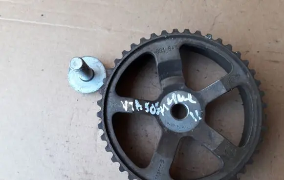 Renault Megane II Camshaft pulley/ VANOS 261845