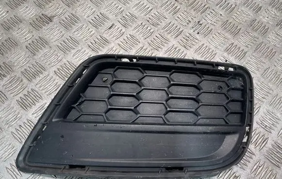 BMW X3 F25 Front bumper lower grill 8050446
