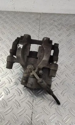 Volkswagen PASSAT B8 Rear brake caliper 3Q0615406