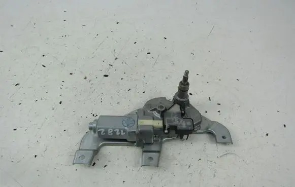 Suzuki Swift I Rear window wiper mechanism 
