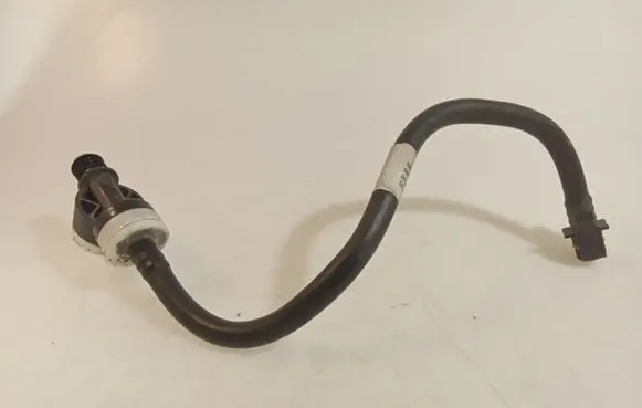 Renault Trafic III (X82) Engine coolant pipe/hose 474013329R