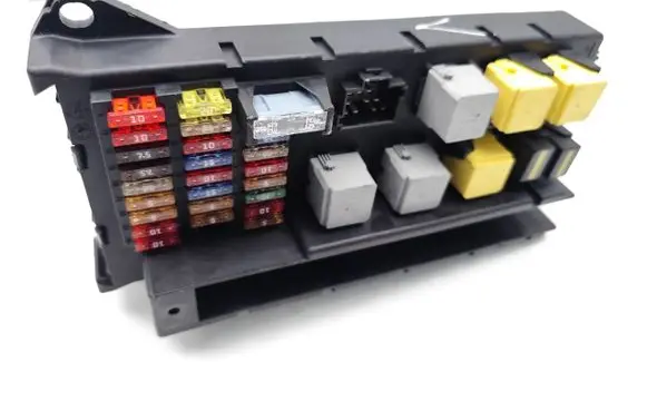 Mercedes-Benz Sprinter W906 Fuse module A9065454701