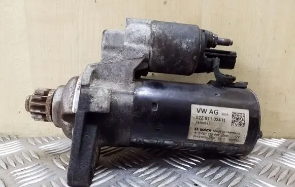 Volkswagen PASSAT B7 Starter motor 03L130111G 0001153007