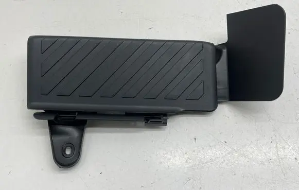 Volkswagen Jetta VII Foot rest pad/dead pedal 5Q1864775A