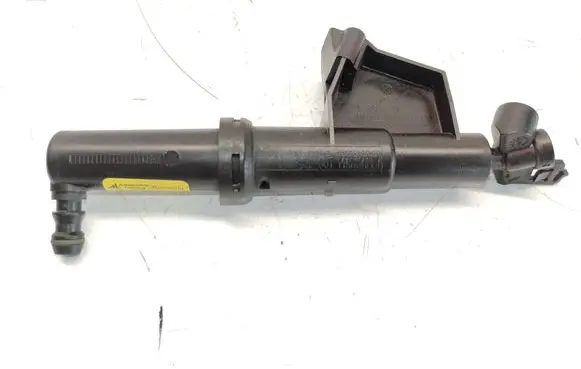 Headlight washer spray nozzle