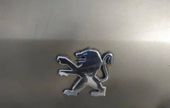 Peugeot 607 Manufacturer badge logo/emblem 