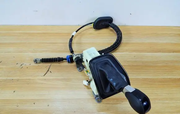 Renault Kangoo III Gear selector/shifter in gearbox 9019754R 2209120001