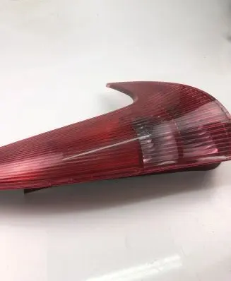 Peugeot 206 Tailgate rear/tail lights