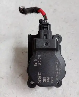Ford Mondeo Mk III Air flap motor/actuator 1S7H19E616AA