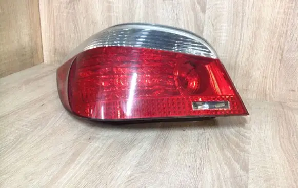 BMW 5 E60 E61 Rear/tail lights 7165737