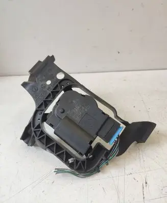 Audi A1 Air flap motor/actuator 6Q1819379C A4685