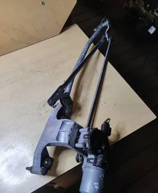 Ford Focus C-MAX Front wiper linkage and motor 3M5117504AC 3397020600