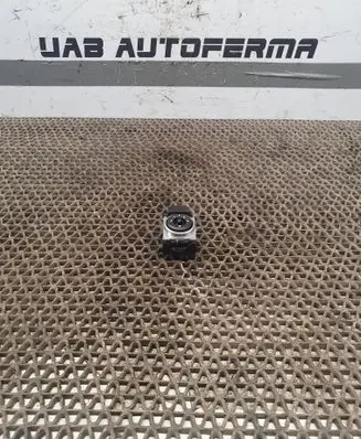 Hyundai i30 Wing mirror switch 39Y4811110