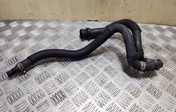 Nissan X-Trail T32 Engine coolant pipe/hose