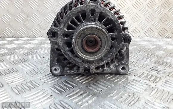 Nissan Juke I F15 Generator/alternator 231003vdia
