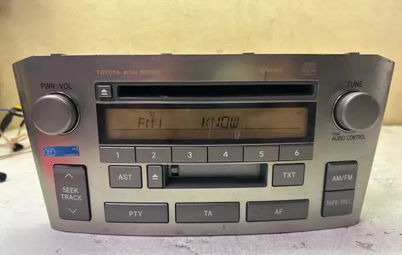 Toyota Avensis T220 Radio/CD/DVD/GPS head unit 8612005081 W53904